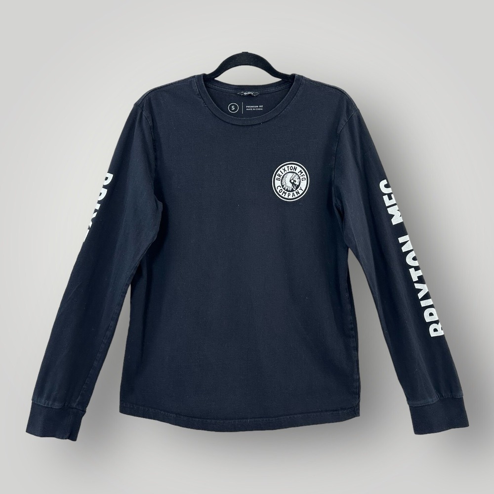 Brixton T-Shirt Mens Small Premium Fit Black Long Sleeve Spell Out Logo